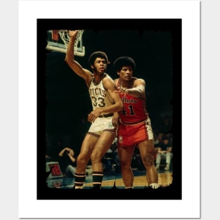 Kareem Getting Position on Wes Unseld Posters and Art